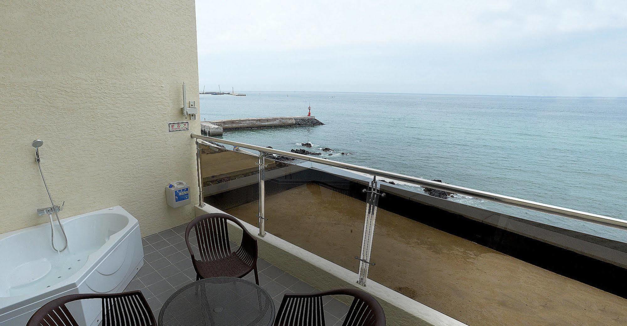 Sea Stay Hotel Jeju Esterno foto